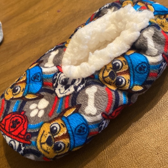 LIKE NEW Paw Patrol Character Slipper/Socks for Toddler Size 5-6 by Spin Master - Picture 2 of 3